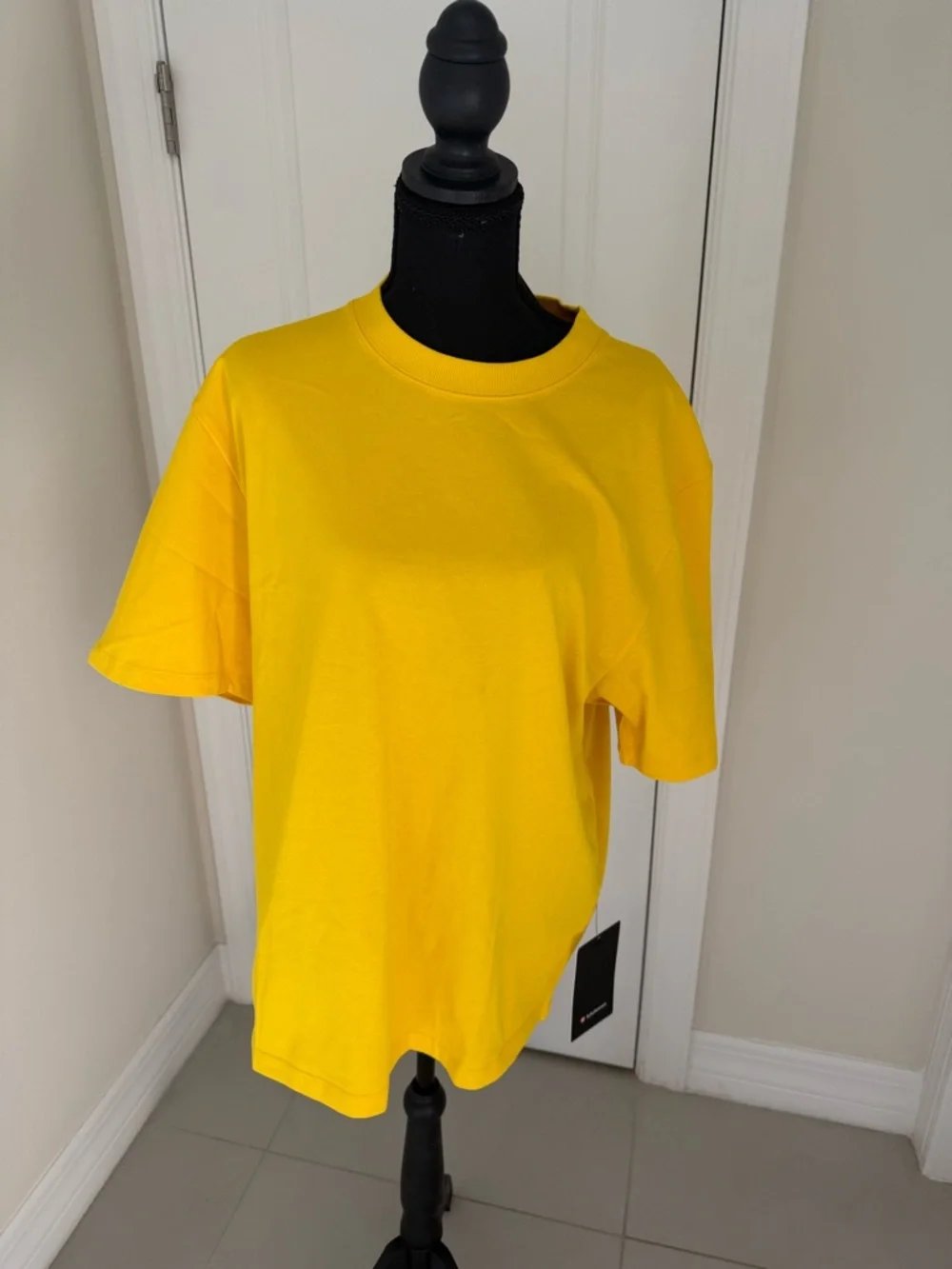 Lululemon HeavyWight Cotton Jersey T-shirt Size Med NWT - Picture 6 of 7